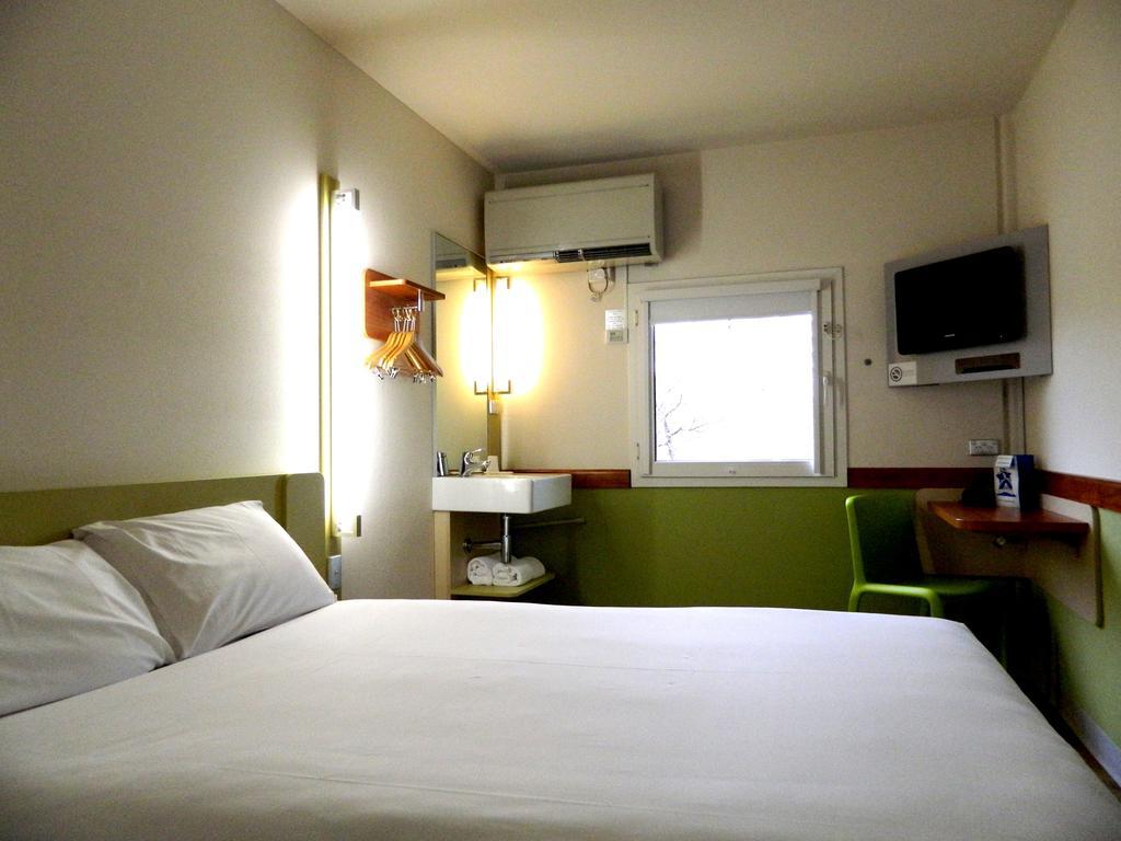 ibis Budget - Melbourne Airport Tullamarine Extérieur photo